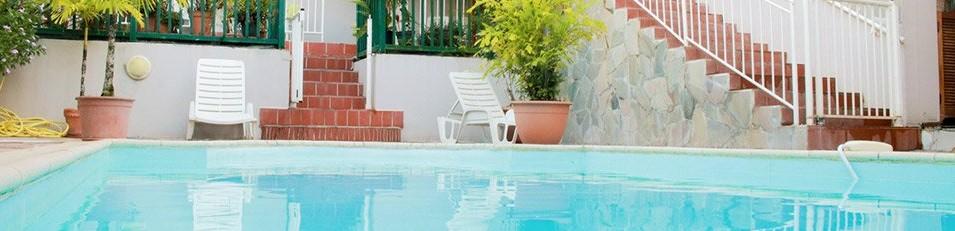 Bandeau piscine residence roxelle martinique saint pierre